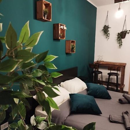 Al Civico 15 Apartment ซาแลร์โน ภายนอก รูปภาพ