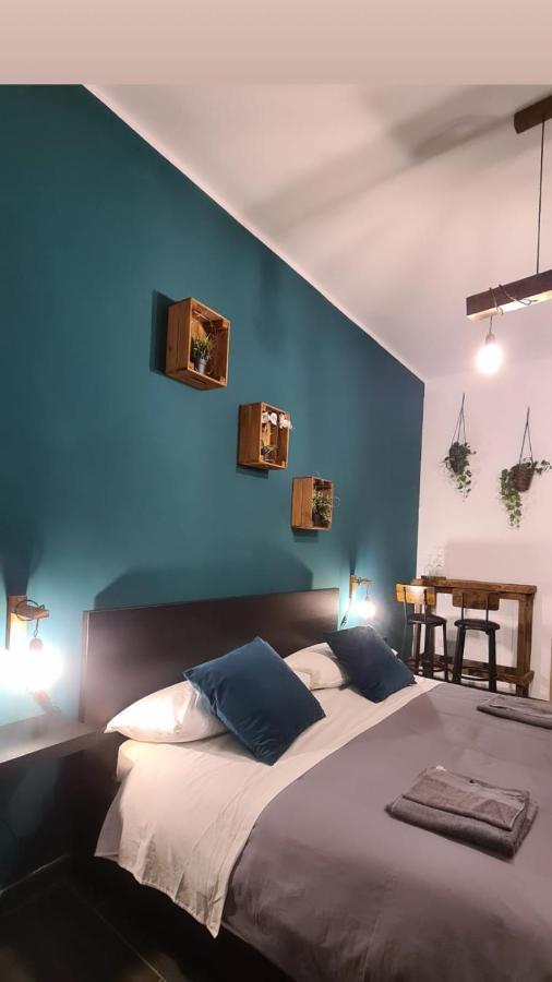 Al Civico 15 Apartment ซาแลร์โน ภายนอก รูปภาพ